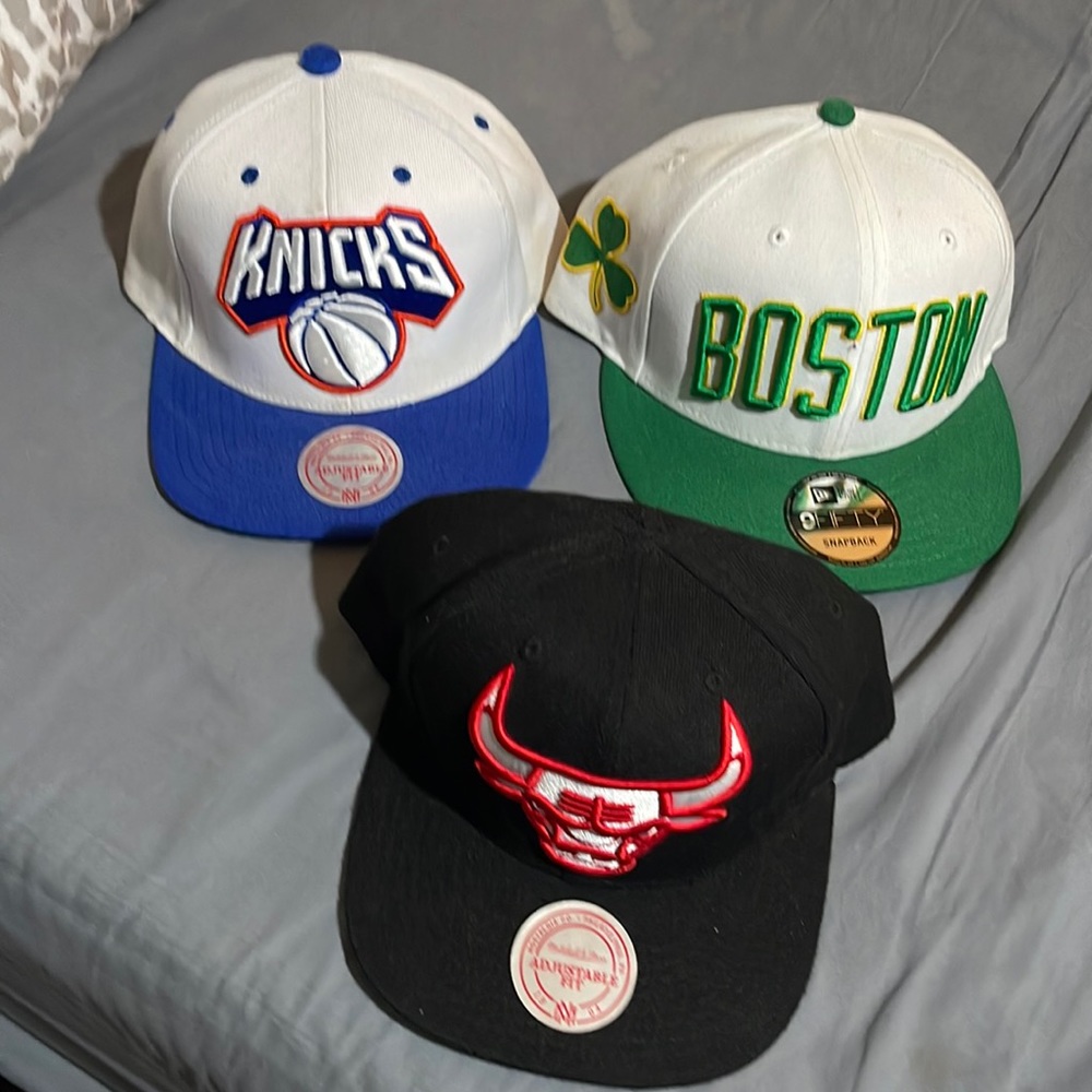 These hats match the jerseys I put up